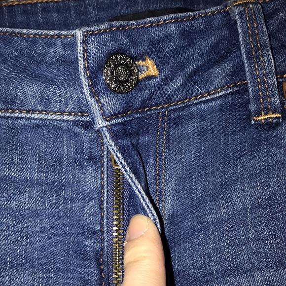 White House Black Market Vegan Leather Tipped Cropped Ankle Zip Skimmer Jeans - Picture 10 of 16